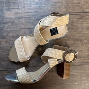 **WHITE HOUSE BLACK MARKET* Brown x Tan Ankle Wrap Heels Size 8